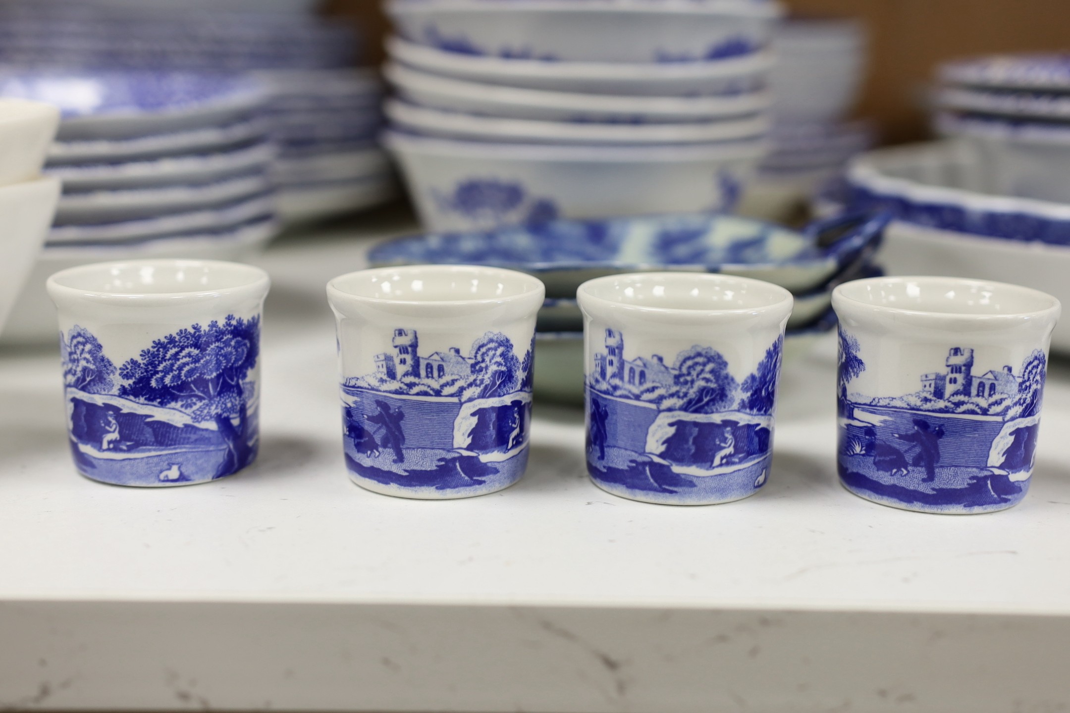 A mixed quantity Italian Spode pattern tableware